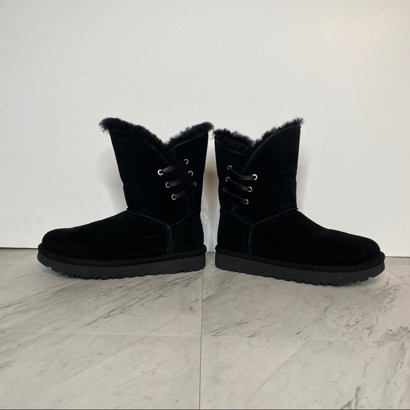 New! UGG Constantine Black Short Winter Boot 6 - Picture 6 of 13